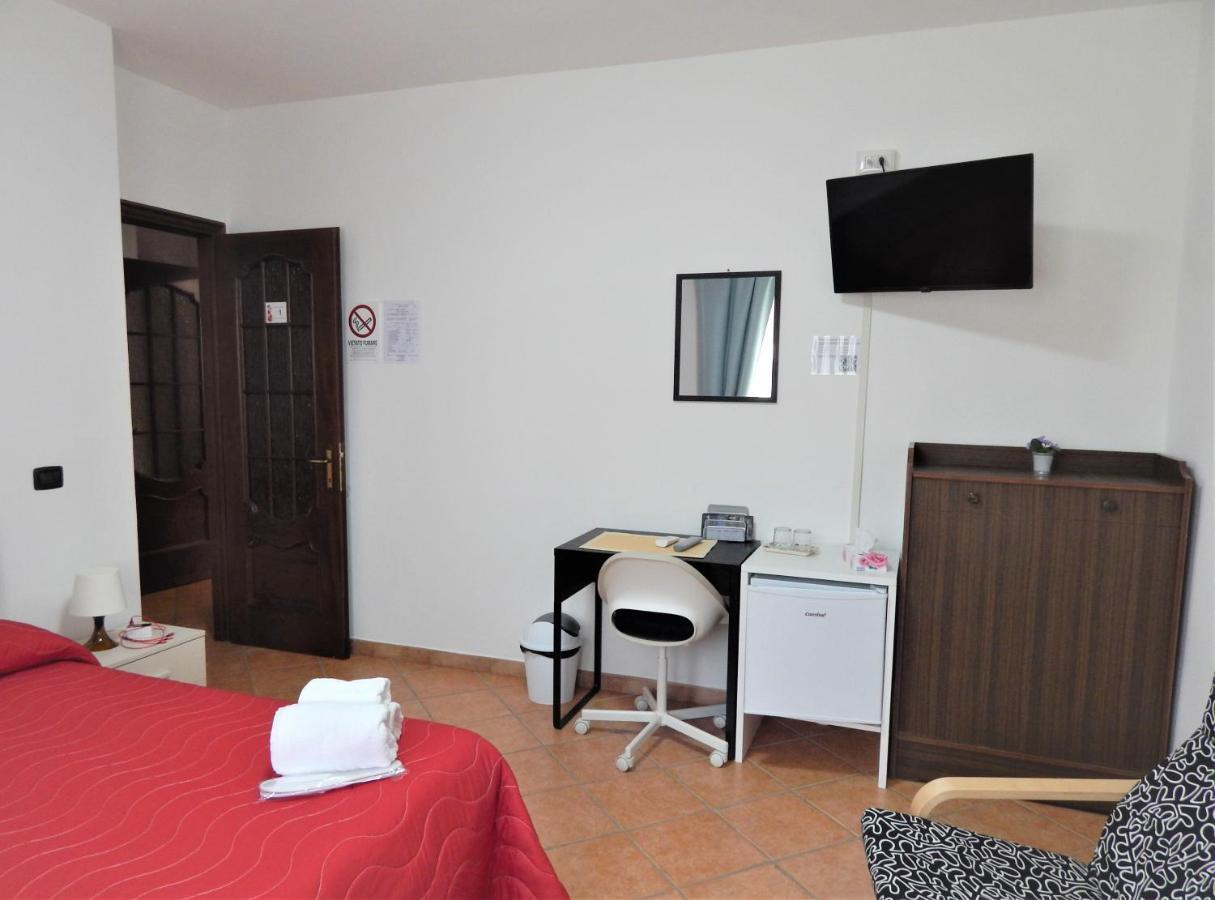 Amo' Le Langhe Bed & Breakfast Narzole Dış mekan fotoğraf