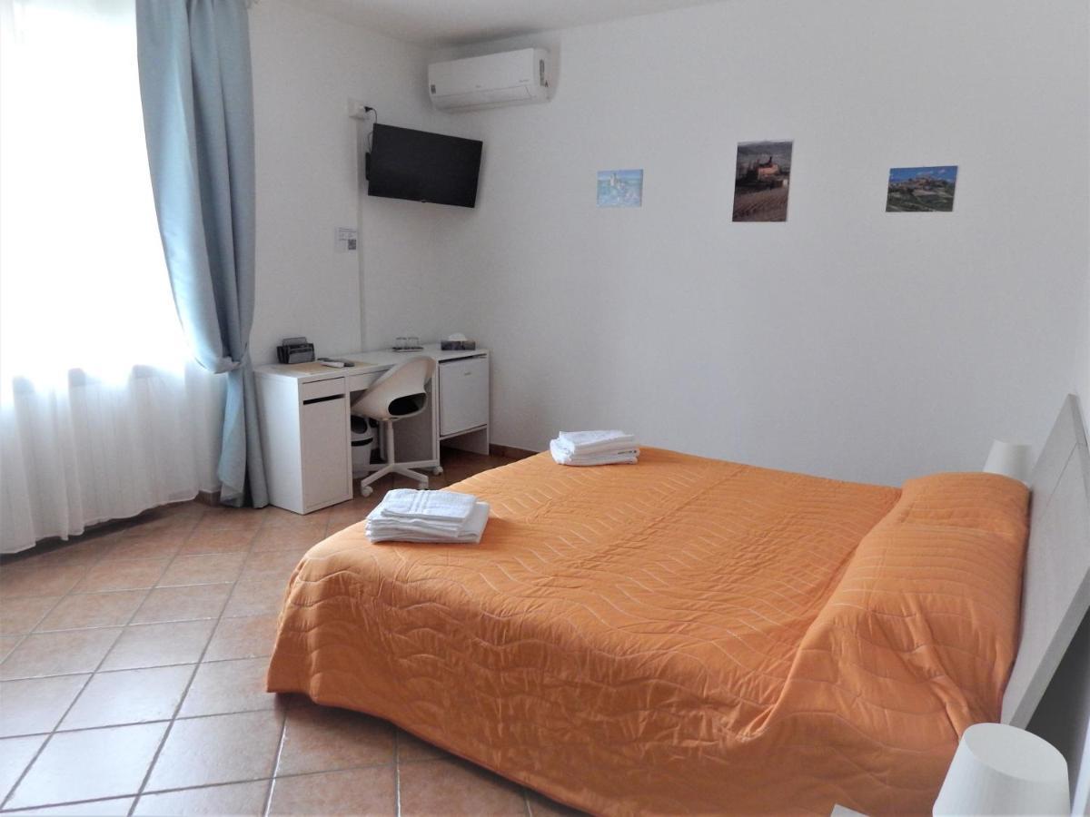 Amo' Le Langhe Bed & Breakfast Narzole Dış mekan fotoğraf